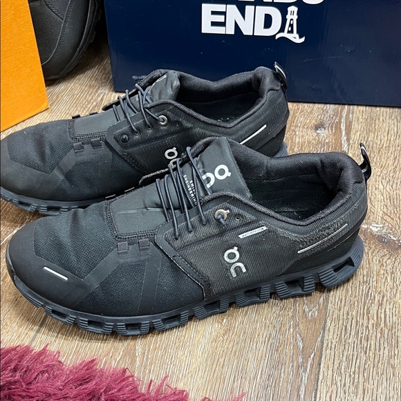 On Running Other - 🔥 On Running Men's Black Athletic Shoes size 11